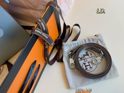 Hermes Kelly bag with silver hardware
