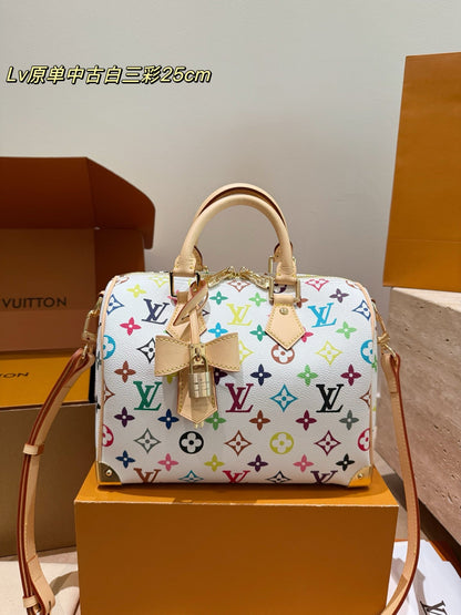 Come check out the LV Speedy30 white tricolor pillow bag