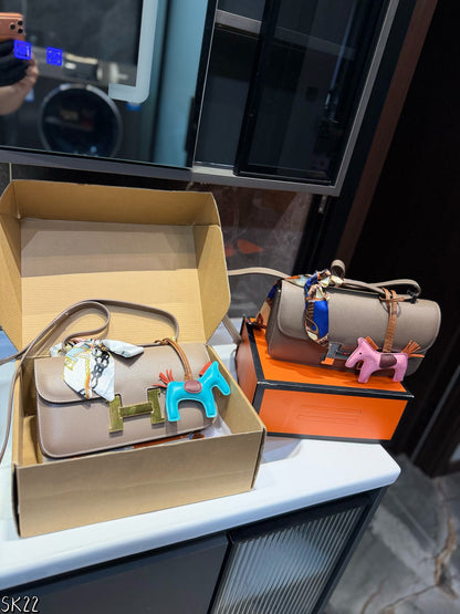 Original Hermes leather stewardess bag!!