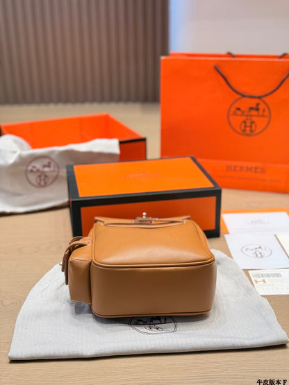 Hermes Kelly Ado backpack, made of cowhide leather.