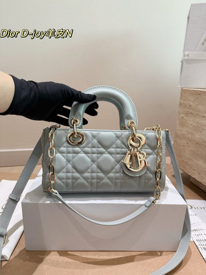 Original leather Dior Lady D-Joy horizontal bag (made of lambskin)