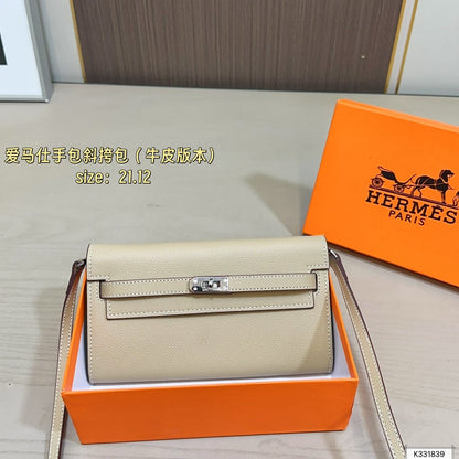 Leather Hermès Kelly handbag with box