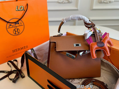 Hermes Kelly Bag with Silver Hardware